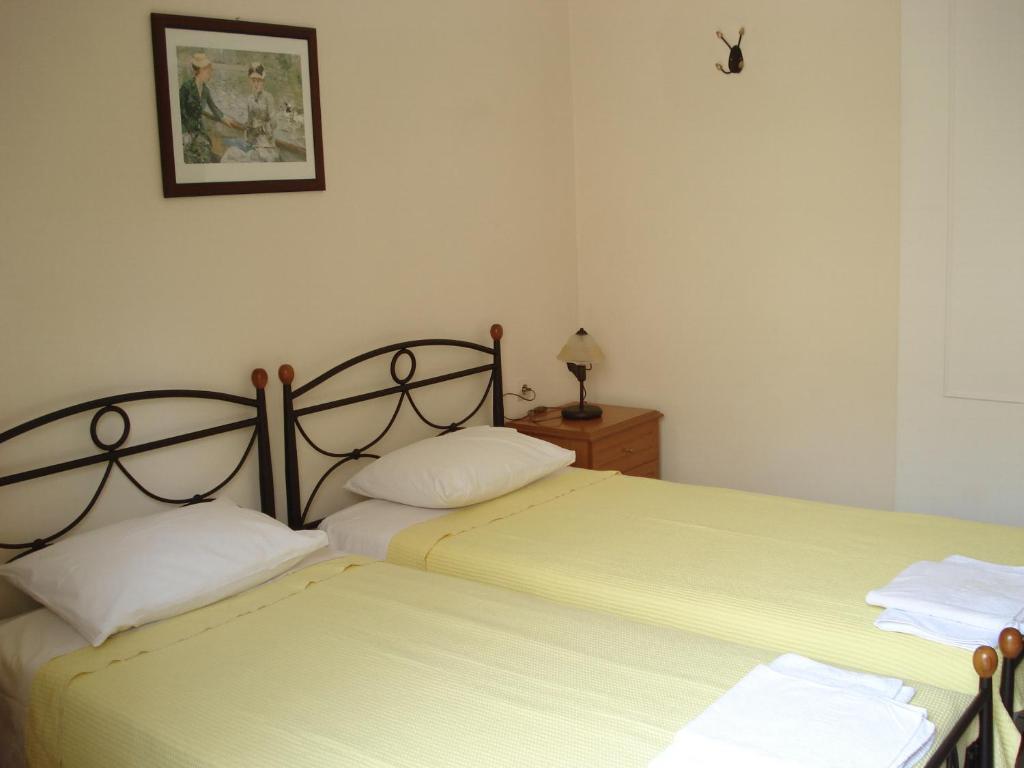 Kabanis Rooms Ermoupoli Quarto foto